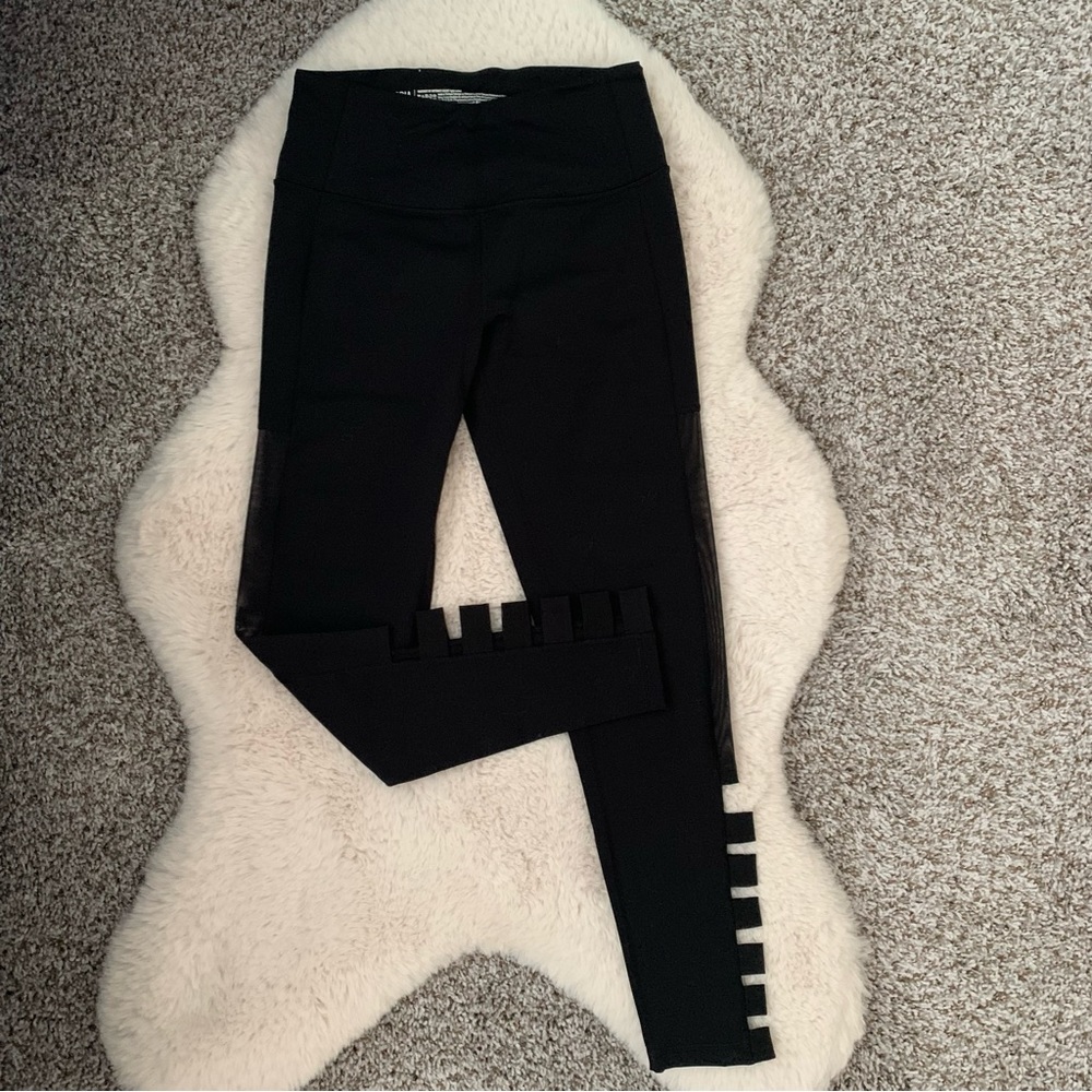 Victoria’s secret- leggings